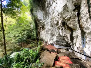 Kelam Cave