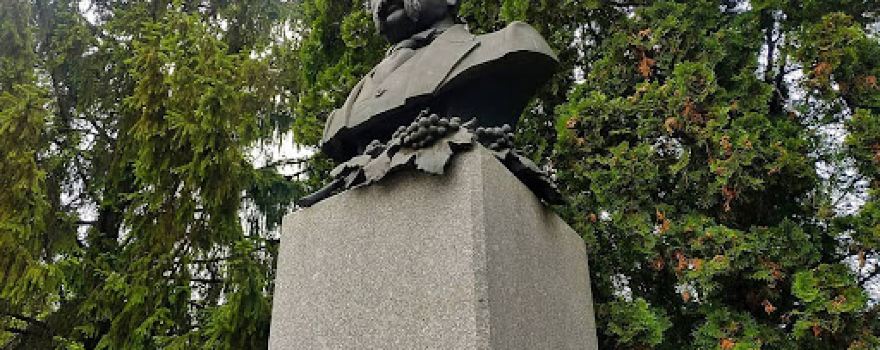 Monument to Taras Shevchenko