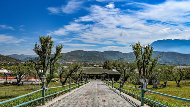 Caravan Camping Natyra e Qetë