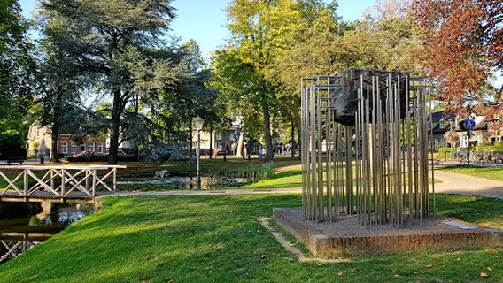 Statue Vincent van Gogh