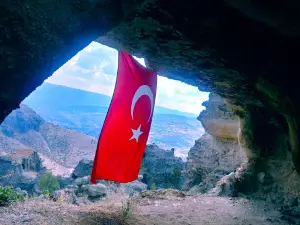 Muslar Mağaraları