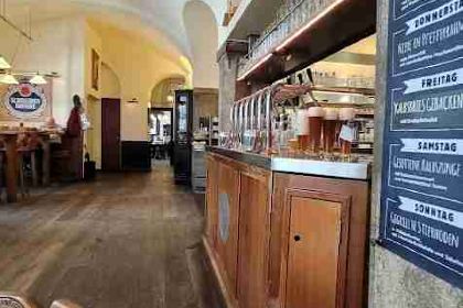 WEISSES BRÄUHAUS IM TAL