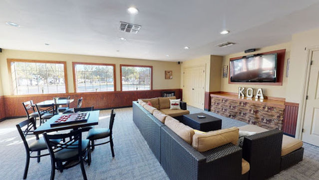 San Antonio / Alamo KOA Holiday