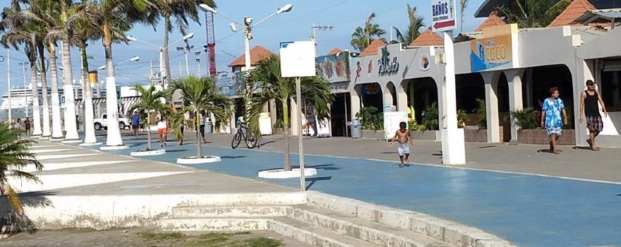 Malecon Escenico Murcielago