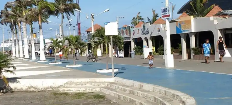 โรงแรมในมันตา