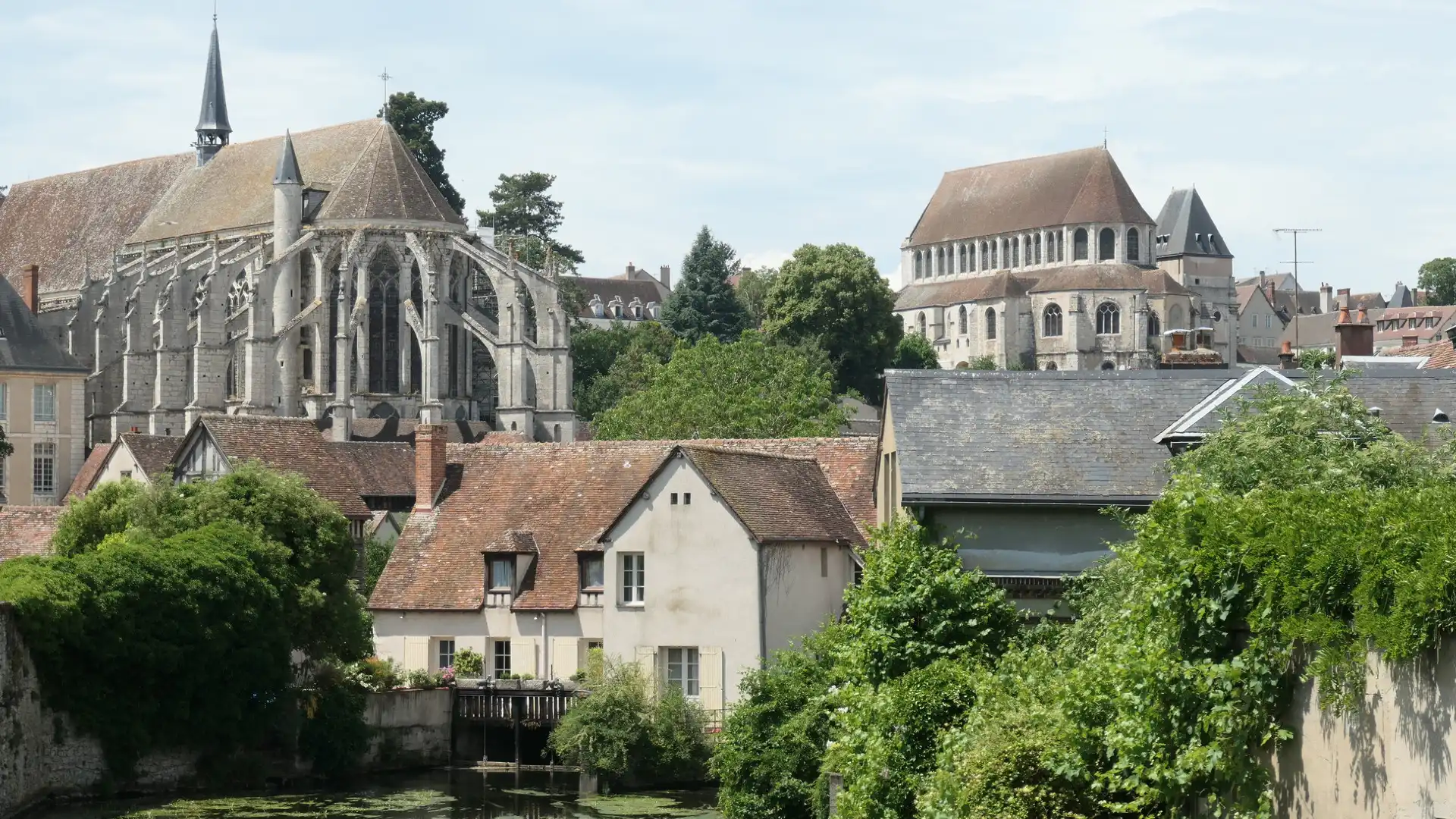 Hotels near Eglise Saint-Aignan de Chartres