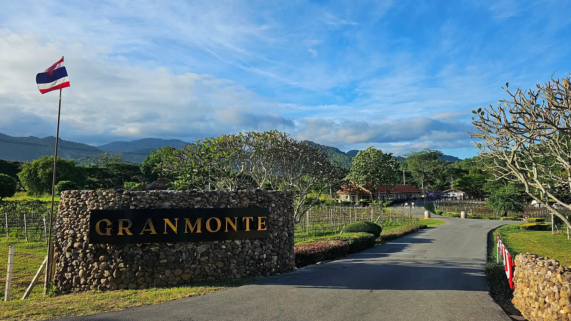 Hotels near GranMonte Vineyard and Winery ไร่องุ่นไวน์กราน-มอนเต้