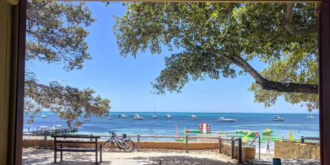 Thomson Bay