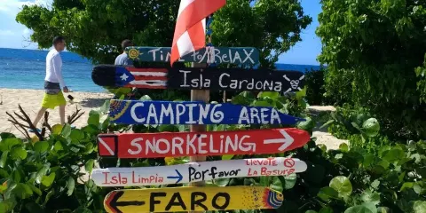 Cardona Island Light