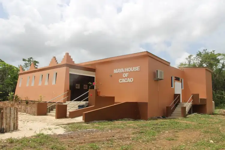 Hotel Dengan Sarapan pagi di Toledo, Belize