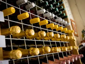 Petersons Armidale Winery & Guesthouse