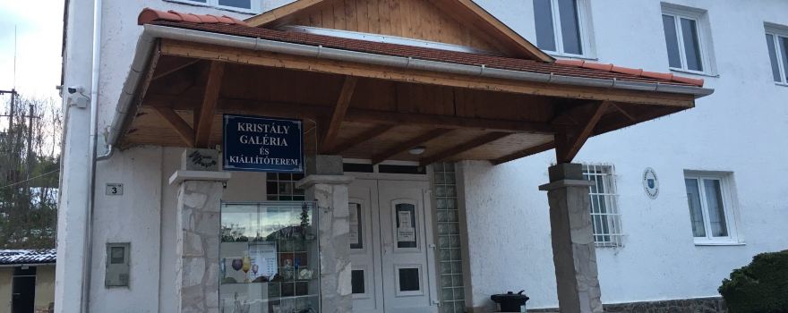 Crystal Gallery and Exhibition
