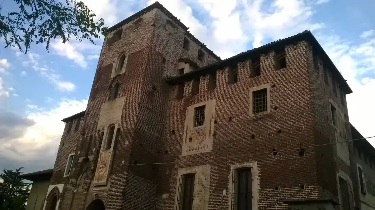 Hotel in zona Castello di Caltignaga