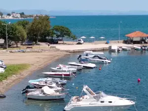 Amarynthos beach
