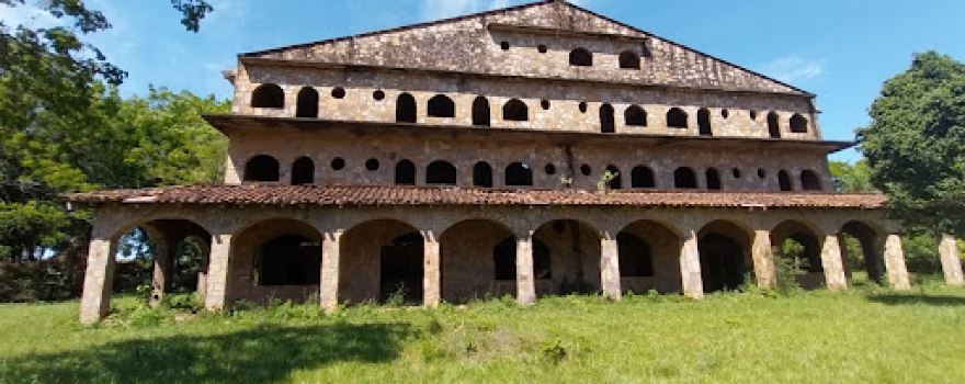 Mansión Barrero Grande