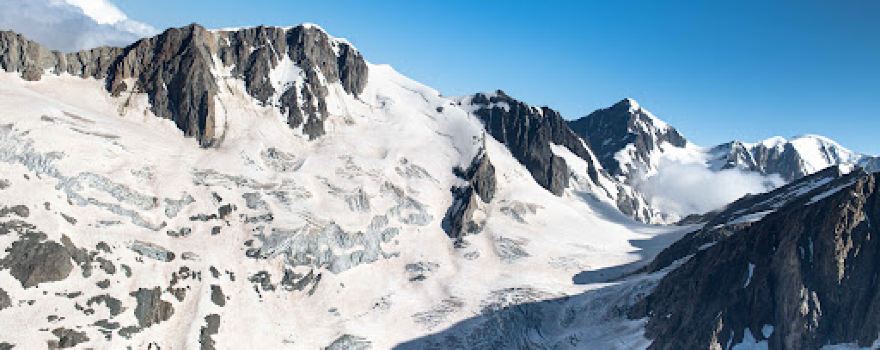 Sport 2000 Les Volatiles - Location ski les Saisies - Location motoneige - Parapente - Ulm