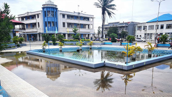 Town Hall Square