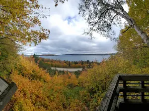 Grand Island Harbor Scenic Turnout
