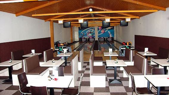BOWLING / BAR - Hluboká nad Vltavou