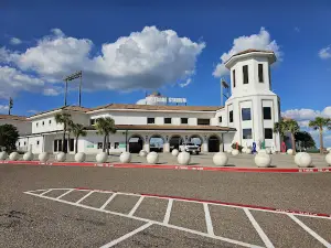 Uni-Trade Stadium