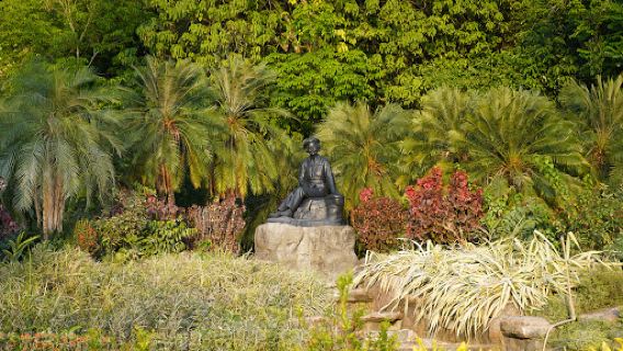 Princess Mothers 95 Public Park