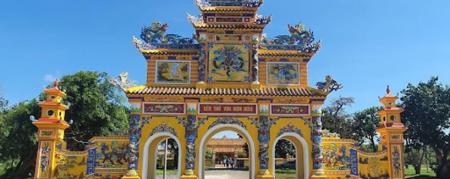 Đền thờ Vua Hàm Nghi