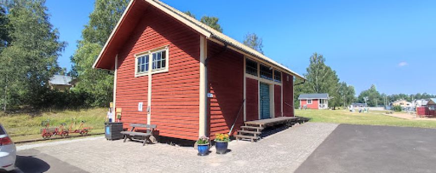 Ambjörnarp minigolf & dressinåkning