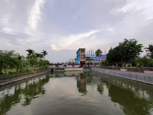Queen Park