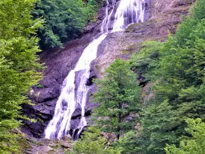 KARACAÖREN WATERFALL