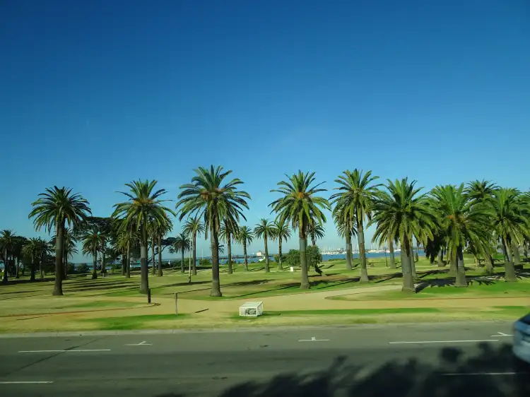 Hotels in Middle Park