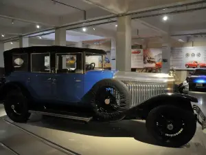 Gedee Car Museum