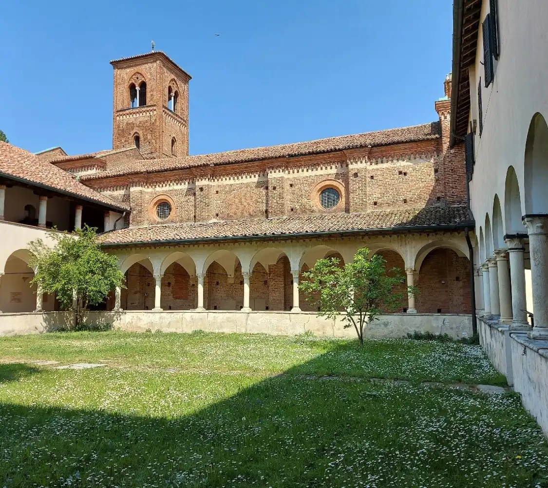 Hotels near Mirasole Abbey