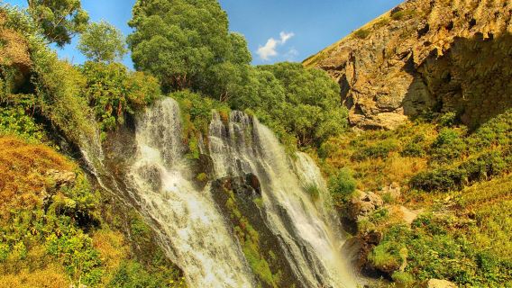 Shaki Waterfall