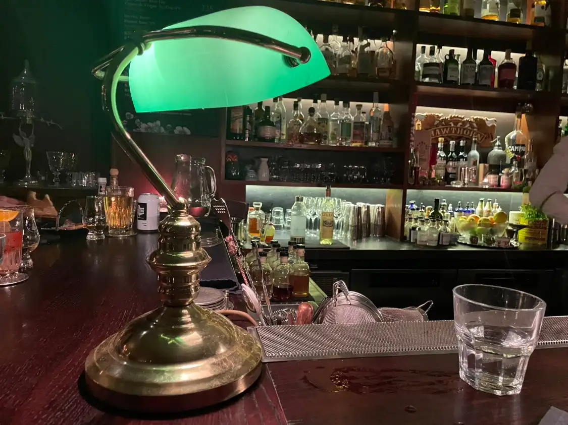 Отели рядом с достопримечательностью «Hawthorn Lounge»