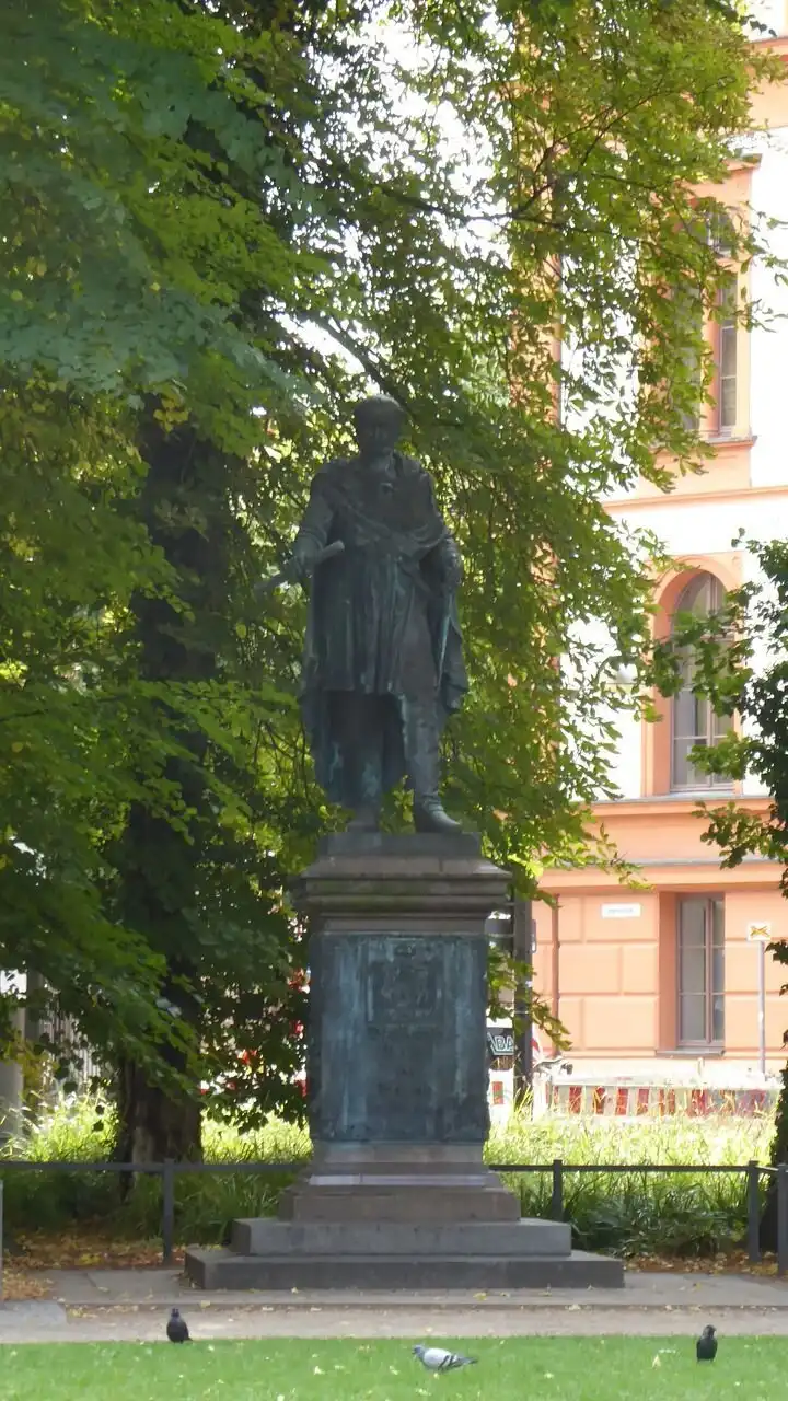 Hotels near Blucherdenkmal