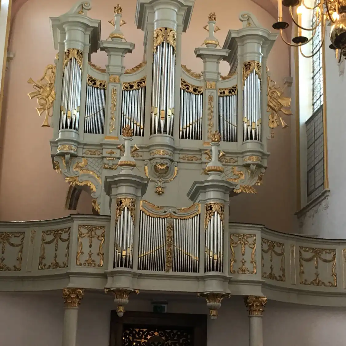 Các khách sạn gần Caroluskapel