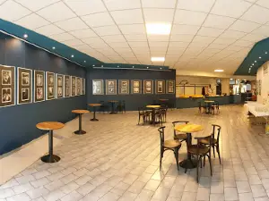 kino KOSMOS