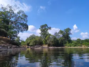 WISATA BATU SEBARAI