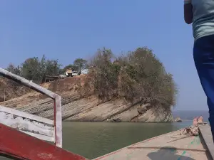 Doyel Chottor