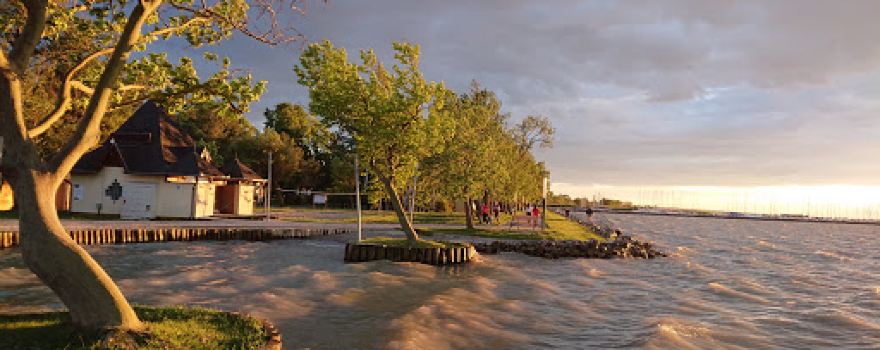 Balatonfenyves Strand