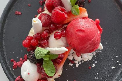 REIN Bar & Restaurant