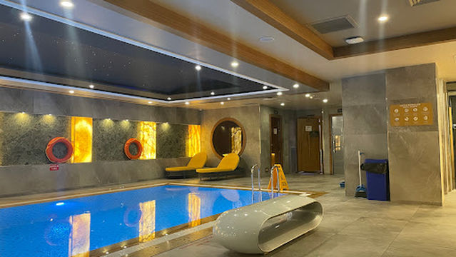 Sultan Süleyman Hamam Traditional Turkish Bath - Golden Royal