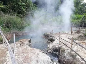 OBJEK WISATA SAMPURAGA
