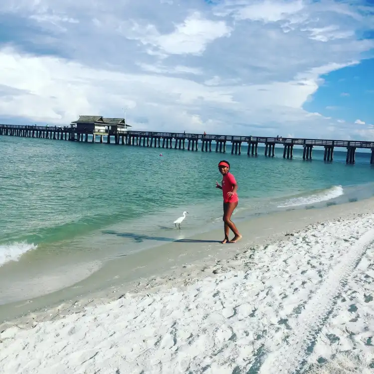 Hotel dekat Naples Beach