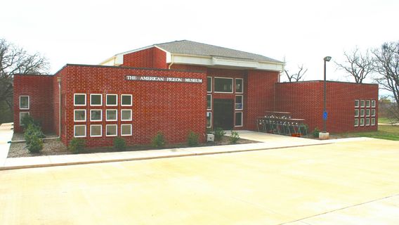 The American Pigeon Museum & Library