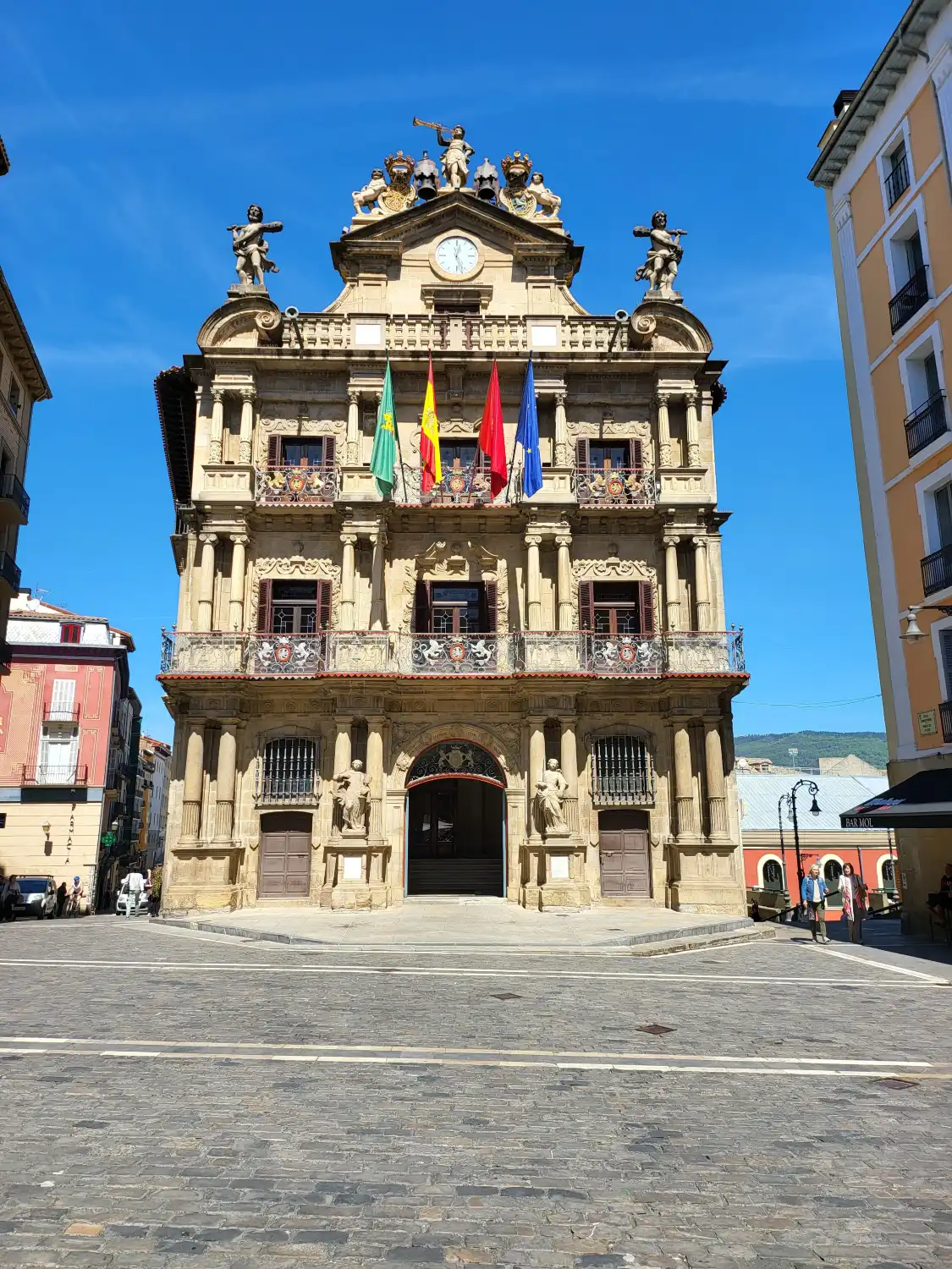 Hotels near Town Hall