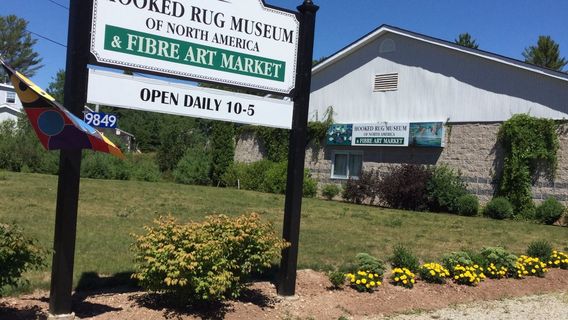 Hooked Rug Museum of North America