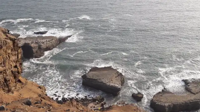 Hotel berhampiran Christ of the Pacific