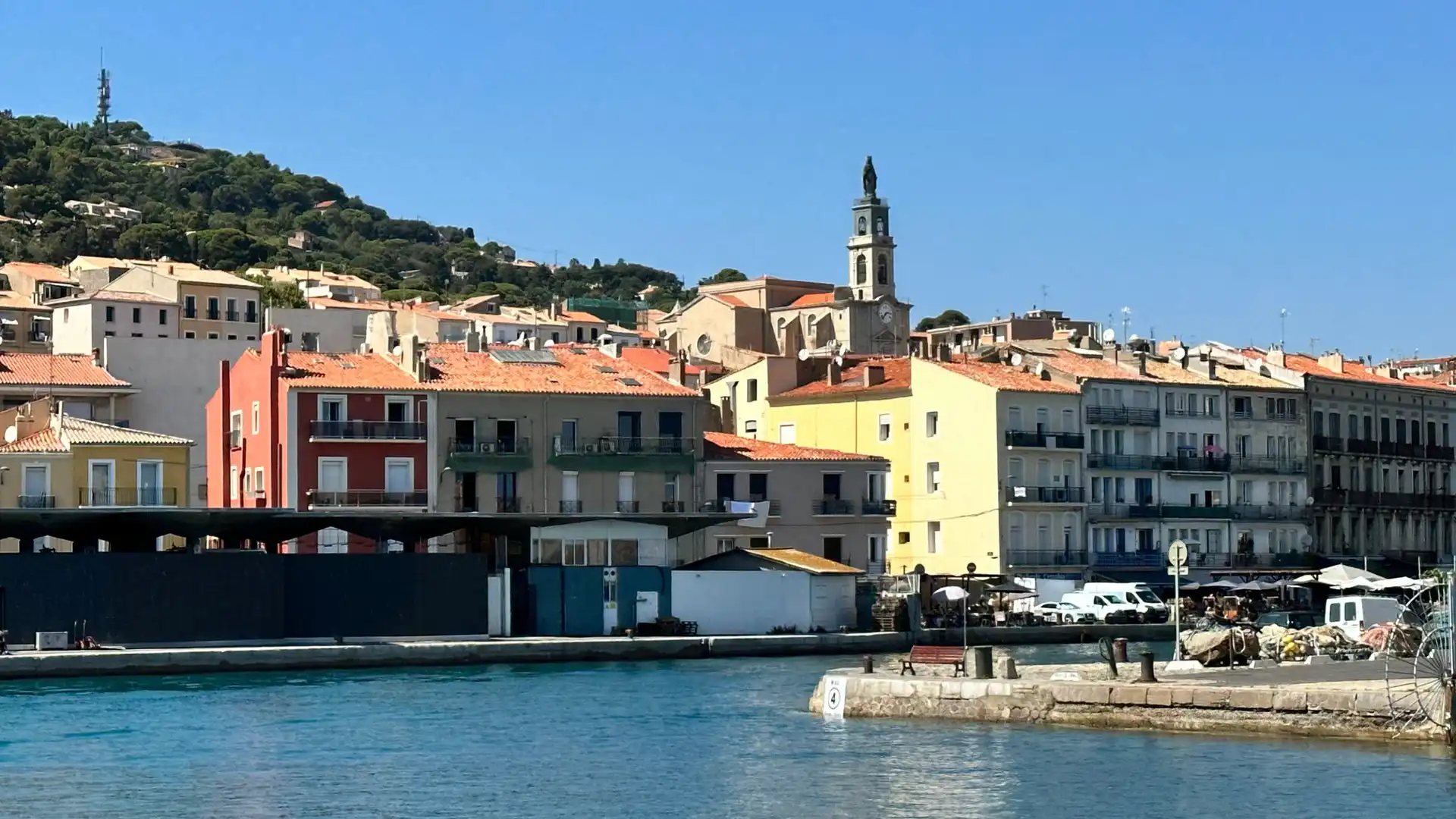 Hotels near Sete Croisieres