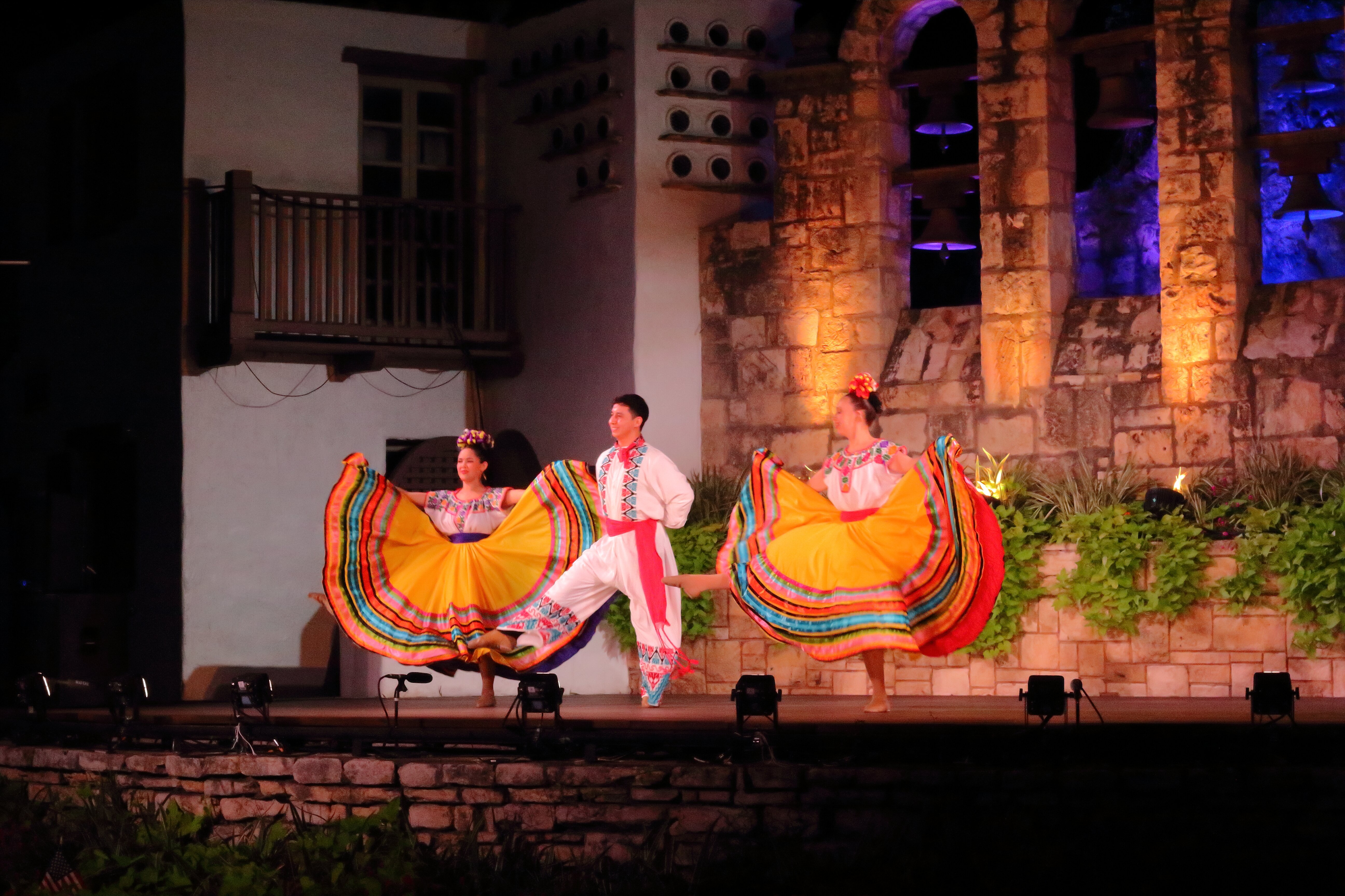 Fiesta Noche del Rio | San Antonio